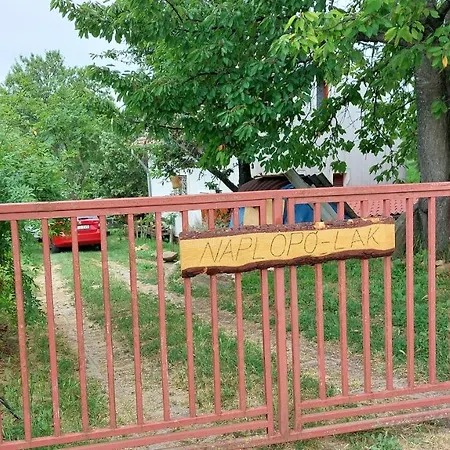 Naplopó-lak Ábrahámhegy