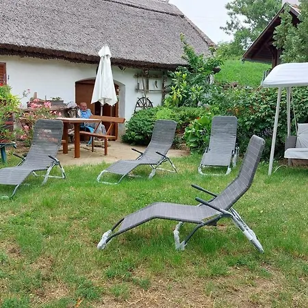 Naplopo-lak Apartment Abrahamhegy