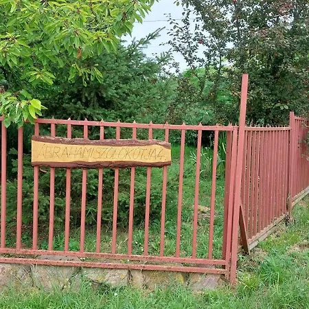 Naplopó-lak * Ábrahámhegy