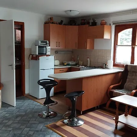 Naplopo-lak Apartment